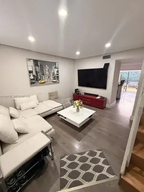 1809 SW 107th Ave # 2707, Miami FL 33165 photo 3
