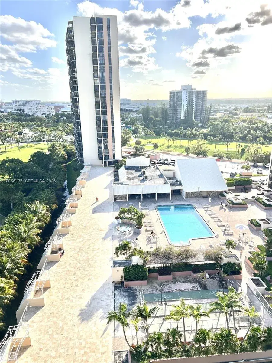 20335 W Country Club Dr # 2603, Aventura FL 33180