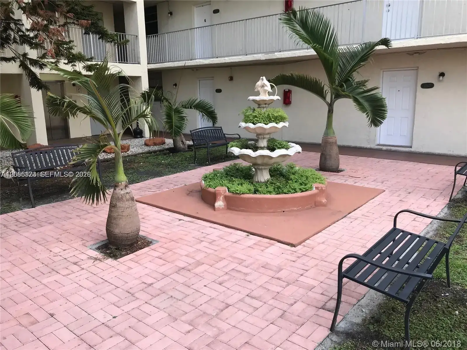10000 NW 80th Ct # 2456, Hialeah Gardens FL 33016 photo 4