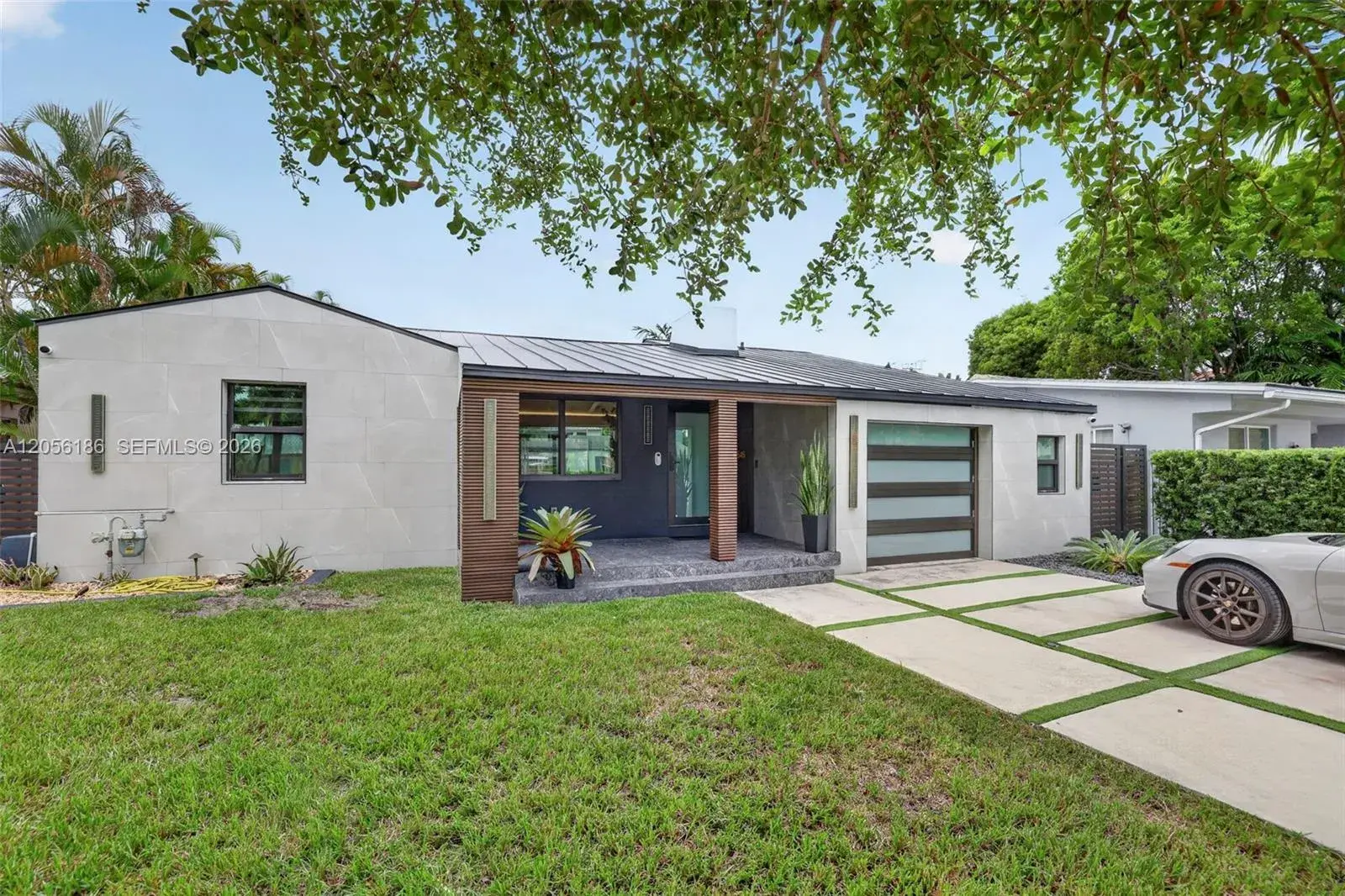 545 NE 9th Ave, Fort Lauderdale FL 33301