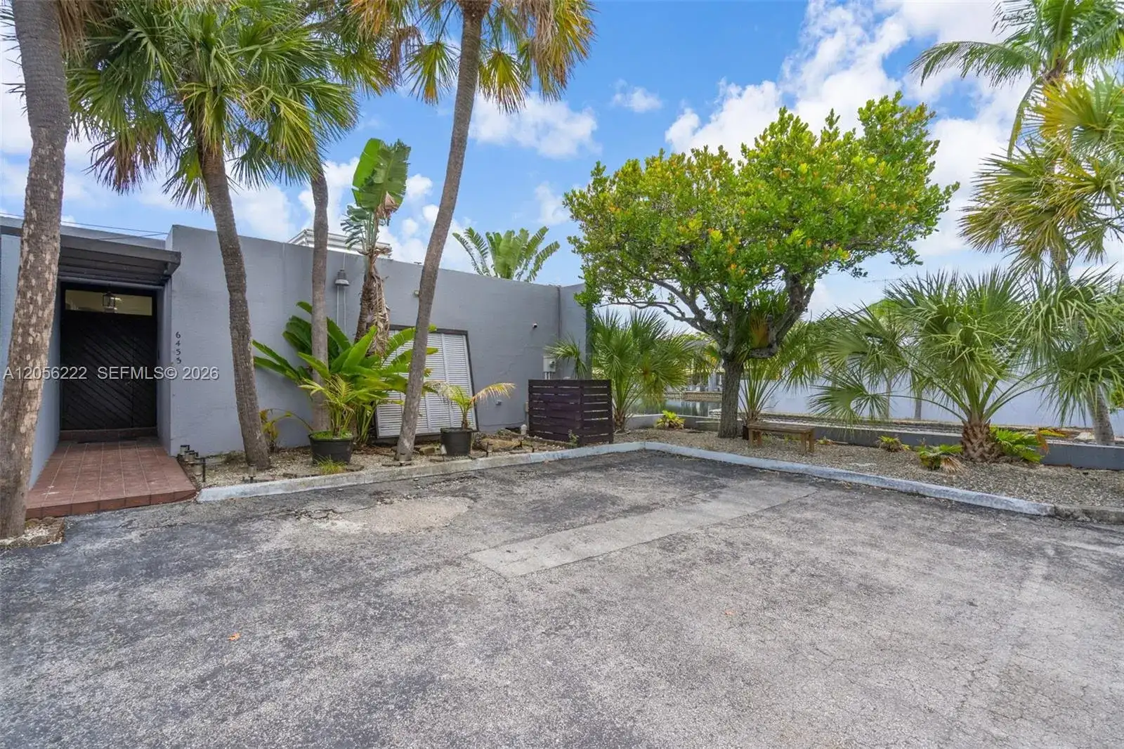 6433 Windmill Gate Rd # 6433, Miami Lakes FL 33014 photo 2