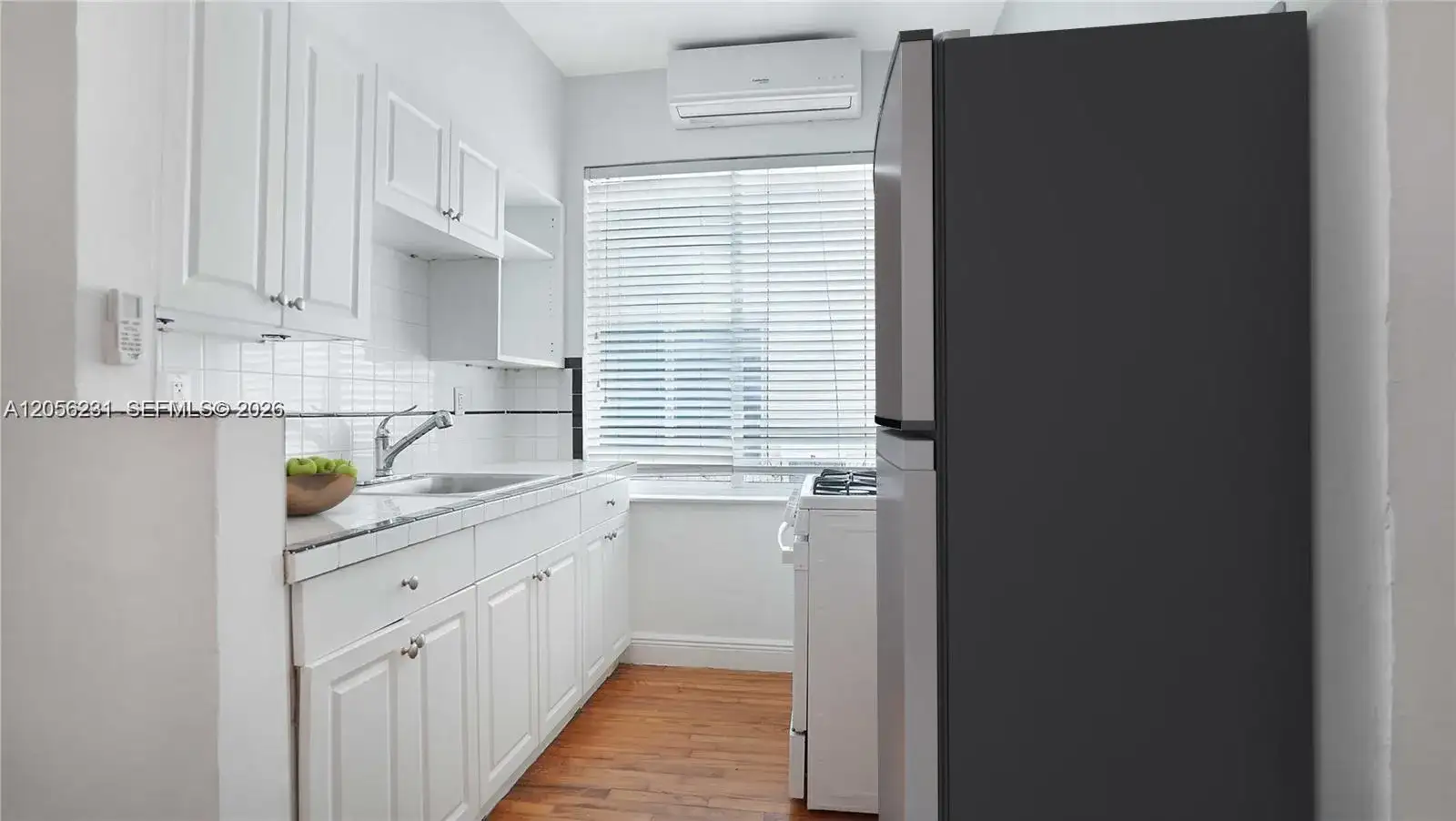 7936 Harding Ave, Miami Beach FL 33141 photo 2