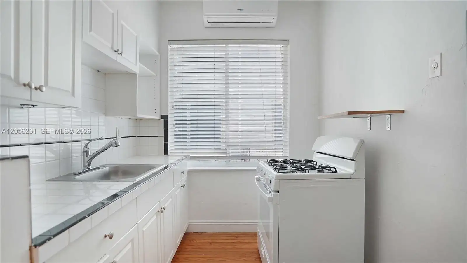 7936 Harding Ave, Miami Beach FL 33141 photo 4