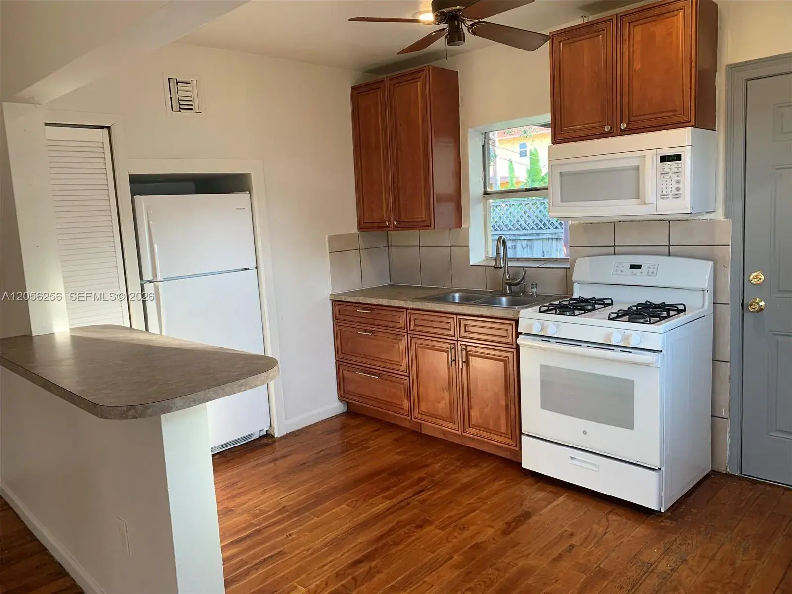 1806 Funston St # A, Hollywood FL 33020