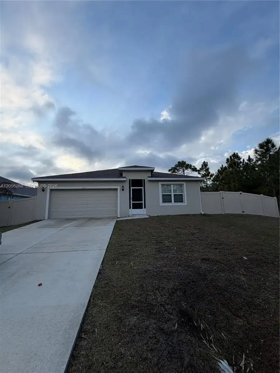 383 Hanford Road SW, Palm Bay FL 32809 photo 2