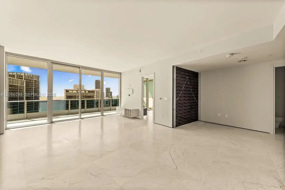 200 Biscayne Boulevard Way # 5104, Miami FL 33131 photo 5