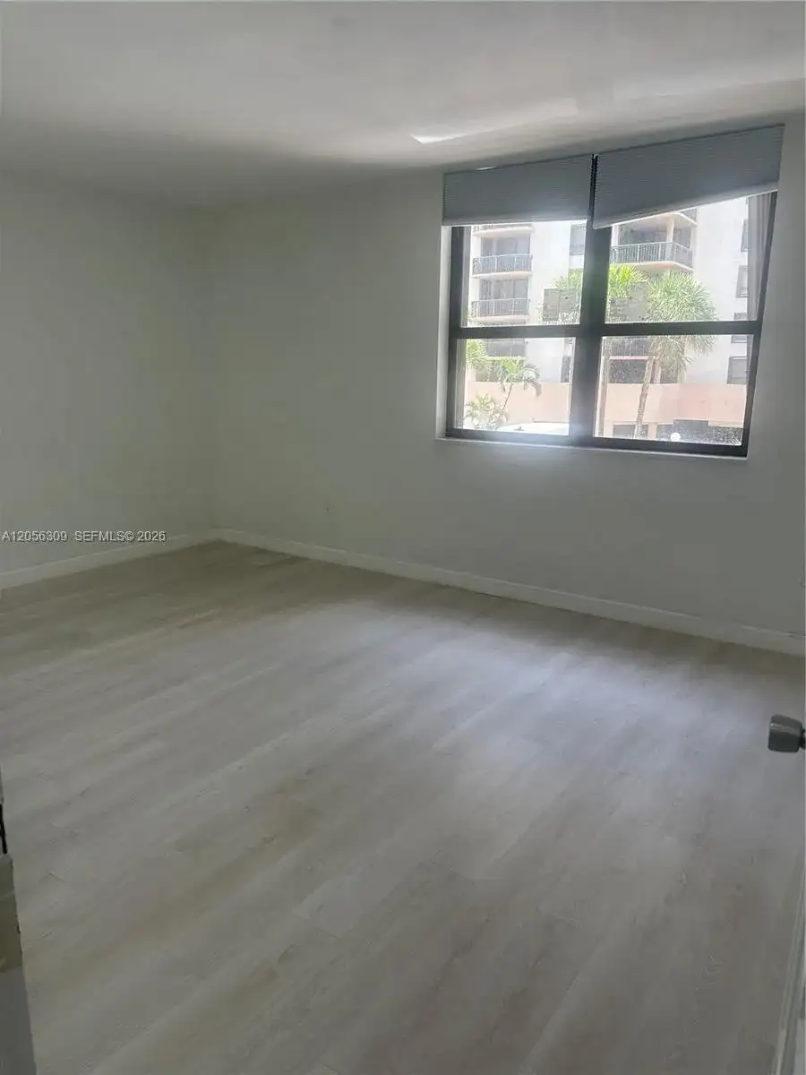 10185 Collins Ave # 309, Bal Harbour FL 33154 photo 2