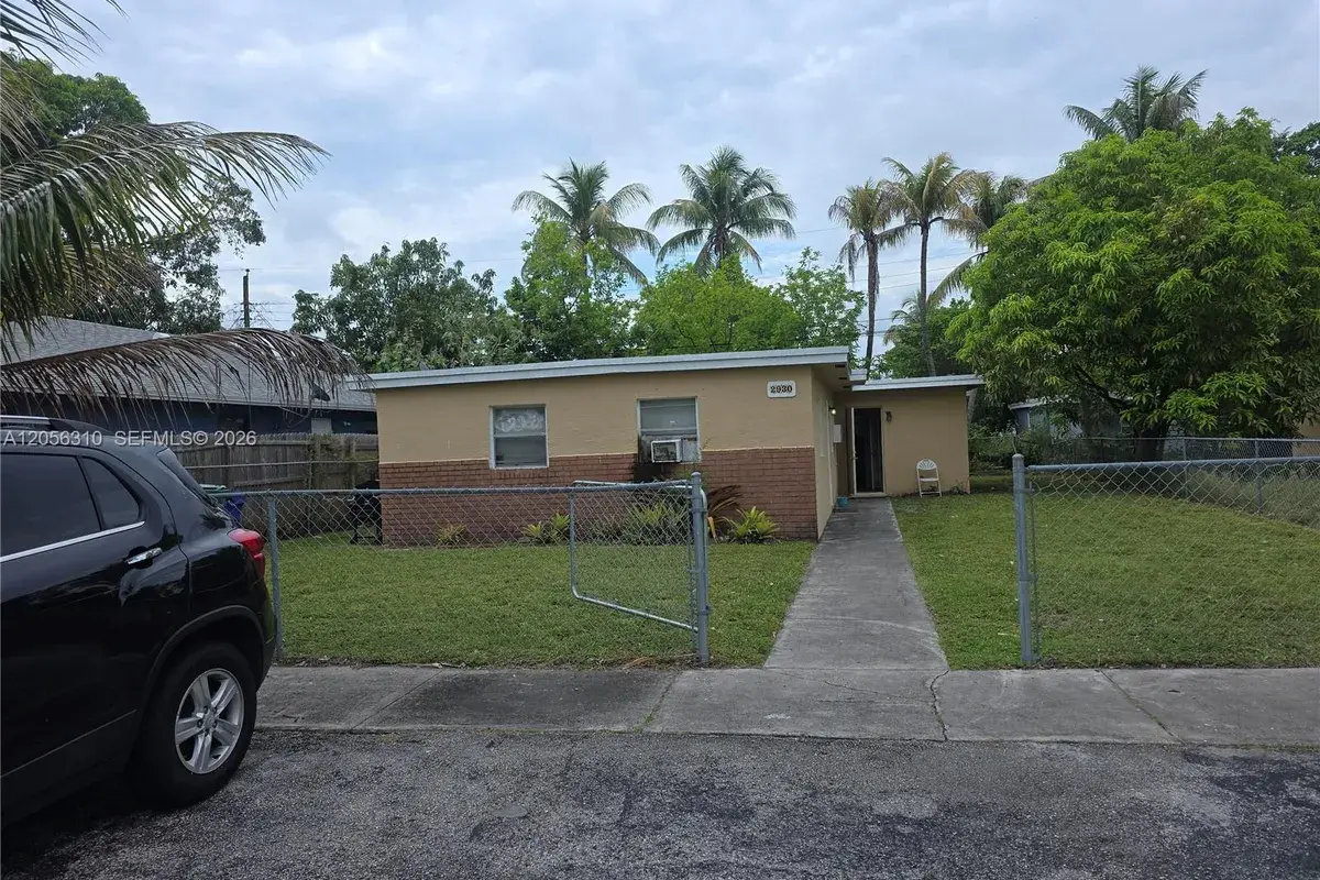 2930 NW 8th St, Fort Lauderdale FL 33311