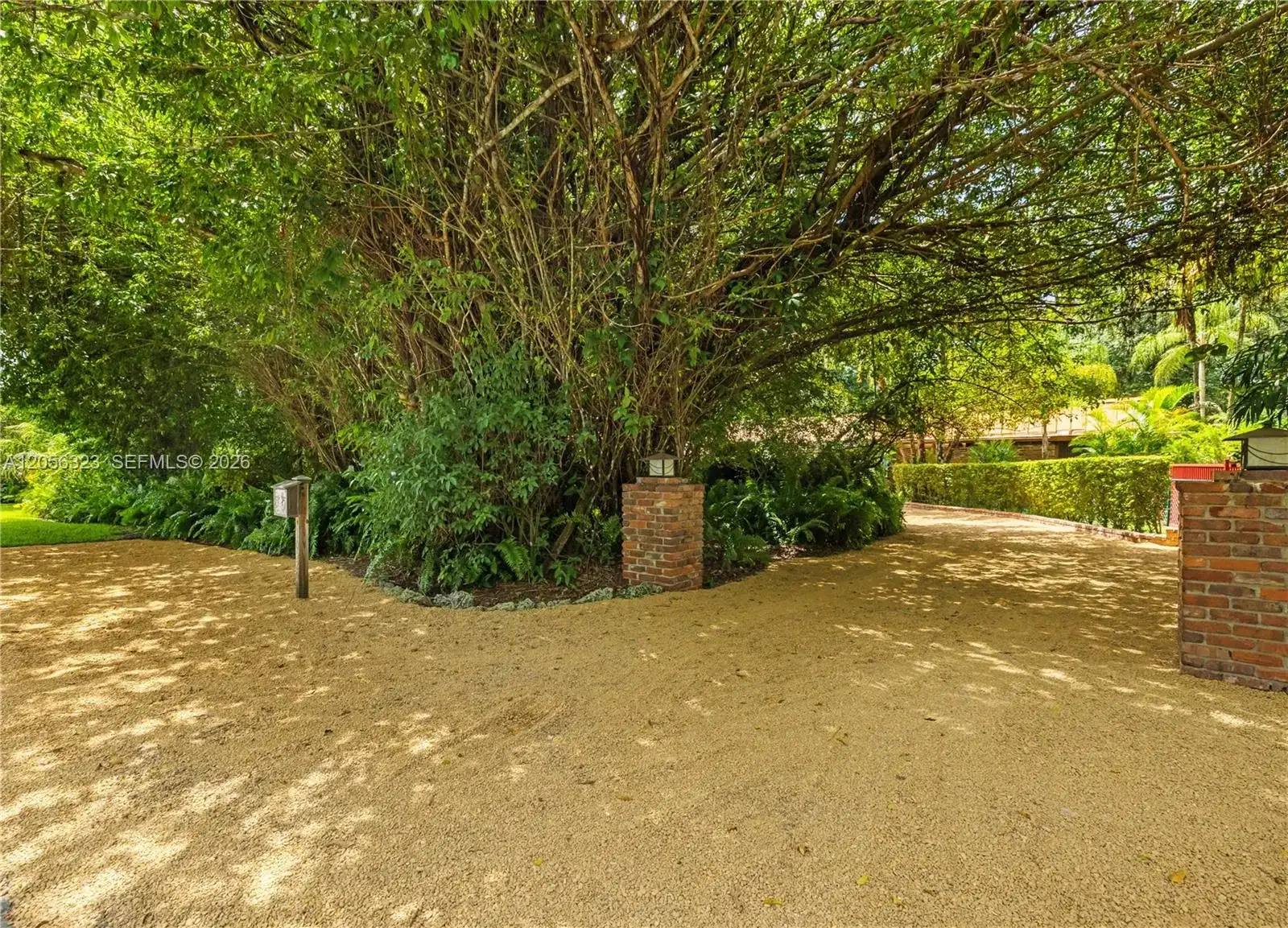 10520 SW 124th St, Miami FL 33176 photo 2