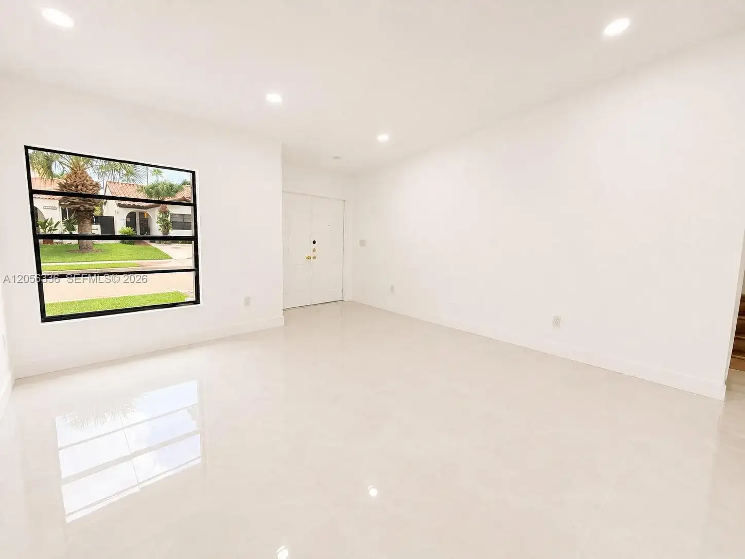 17343 NW 66th Pl, Hialeah FL 33015 photo 4