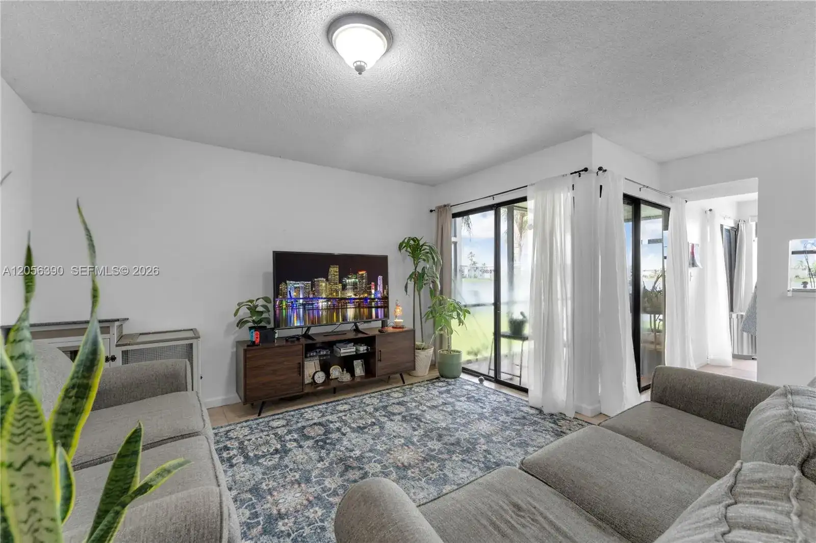 1400 Jefferson Dr # B, Homestead FL 33034 photo 4
