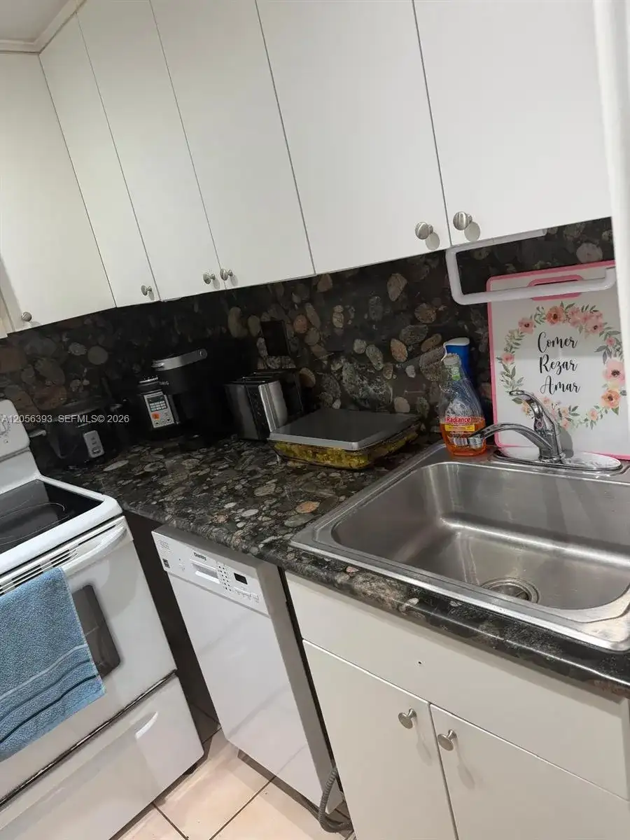 4713 NW 7TH ST # 1, Miami FL 33126 photo 5