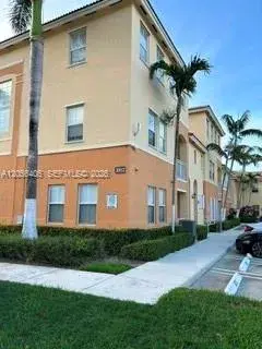10012 NW 7th St # 216, Miami FL 33172
