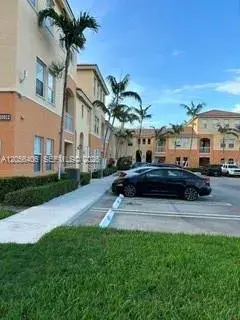 10012 NW 7th St # 216, Miami FL 33172