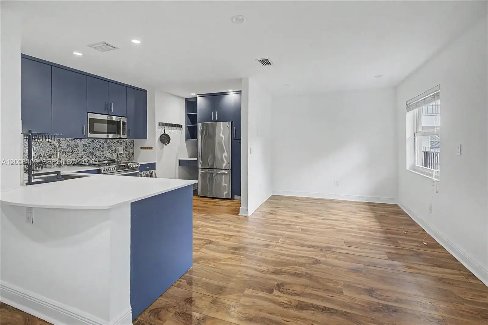 6815 Edgewater Dr # 201, Coral Gables FL 33133 photo 3