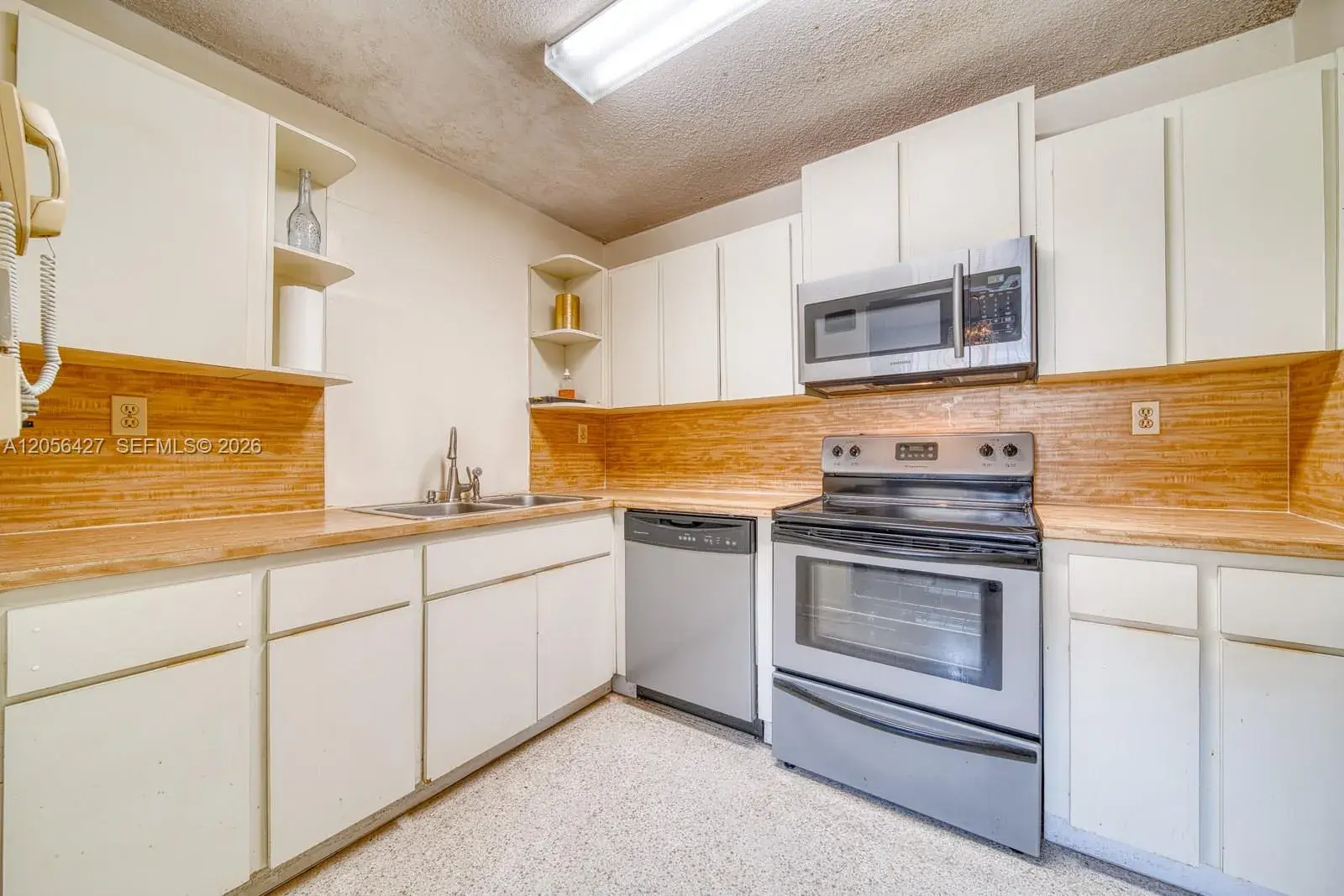 6335 SW 31st St, Miami FL 33155