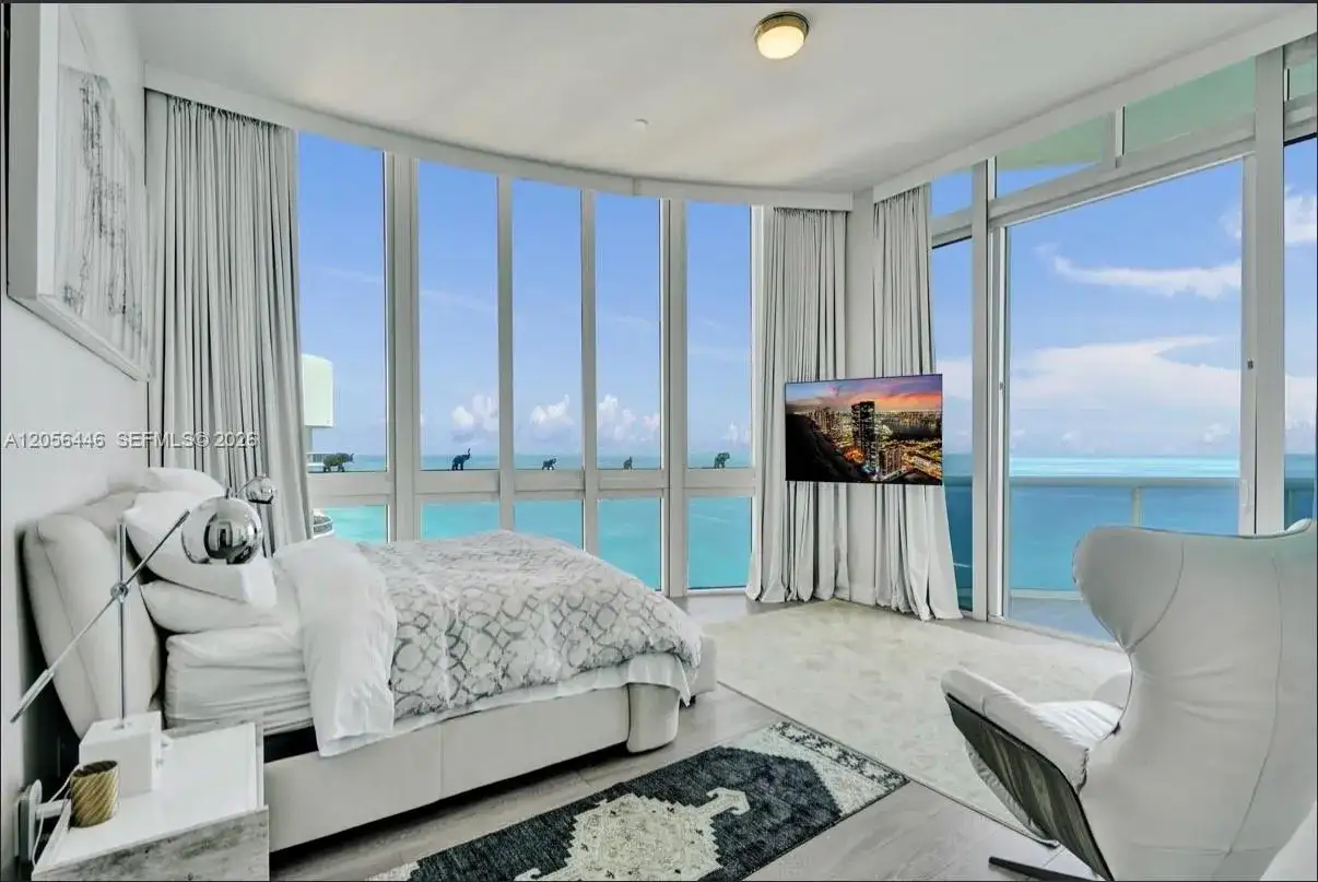 15901 Collins Ave # 4301, Sunny Isles Beach FL 33160 photo 2