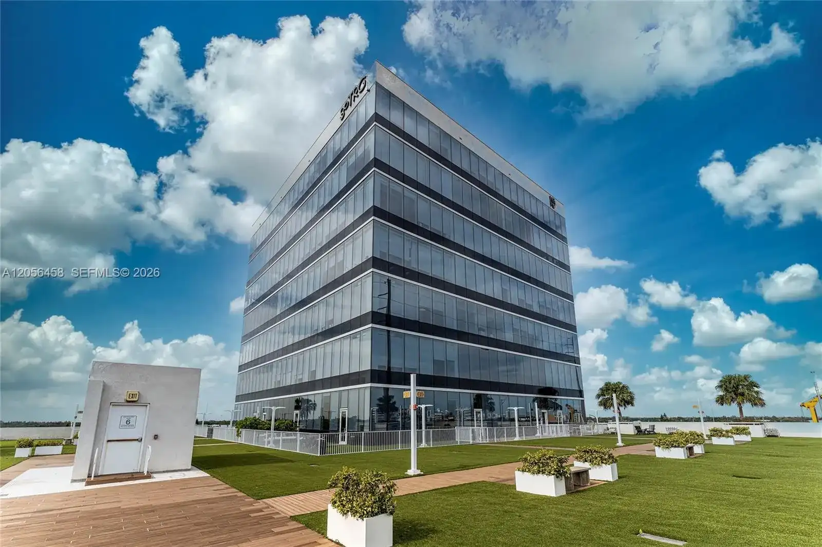 20200 W Dixie Hwy # 903, Miami FL 33180
