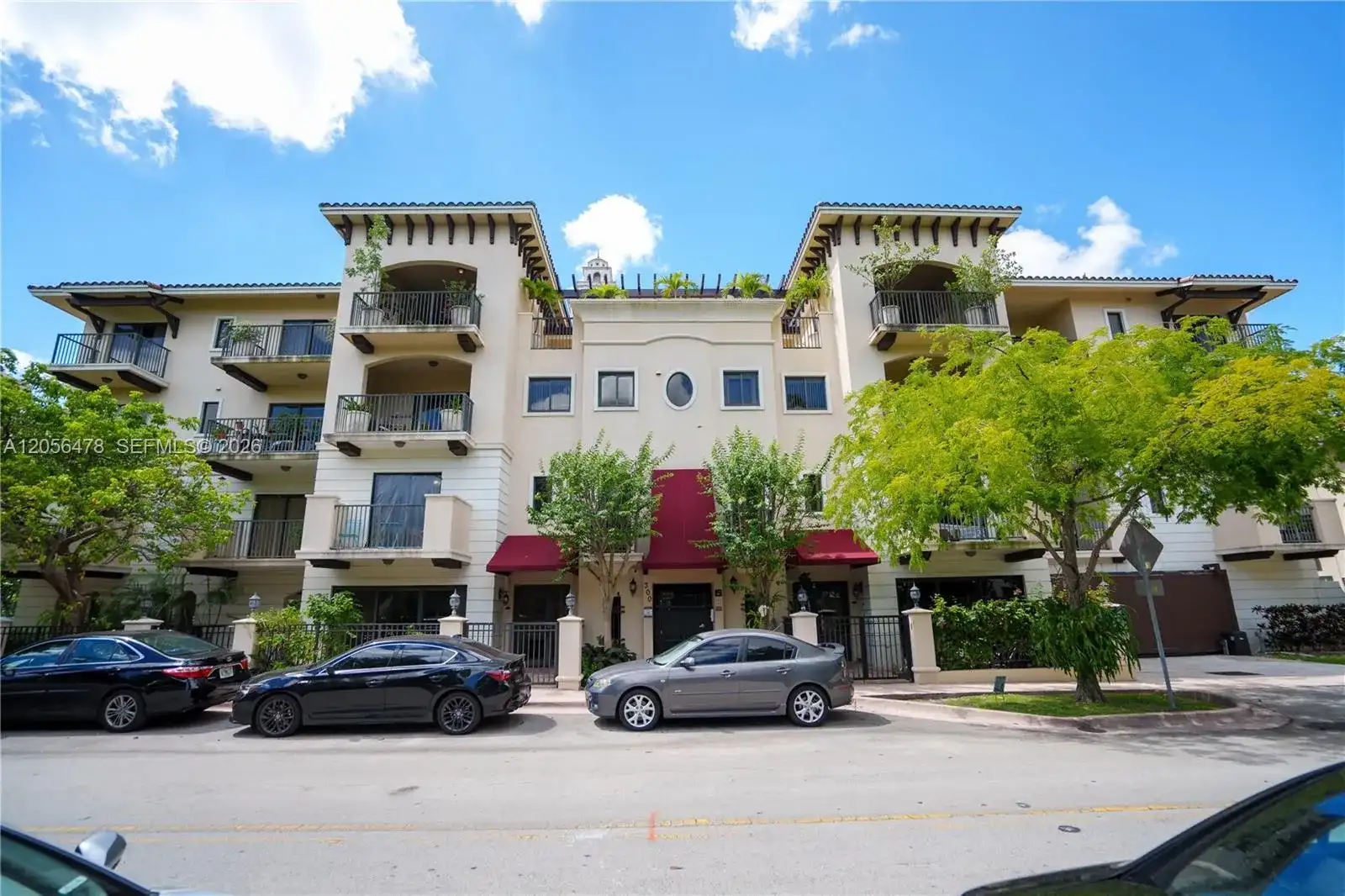 300 Majorca Ave # 404, Coral Gables FL 33134