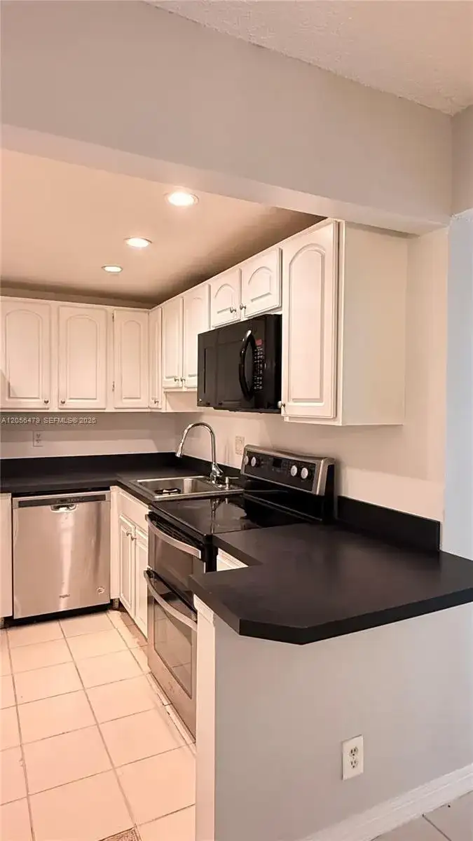 470 NW 20th St # 1100, Boca Raton FL 33431 photo 4