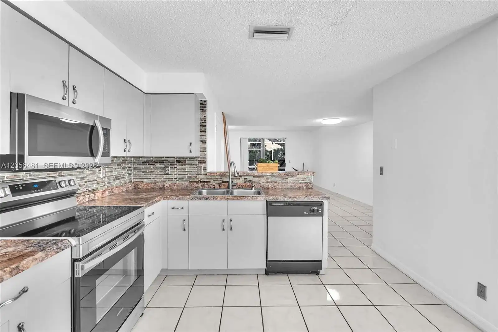 800 Sorrento Dr. # 2, Weston FL 33326 photo 3