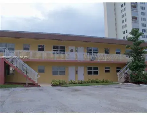 2121 N Ocean Blvd # 1, Fort Lauderdale FL 33305