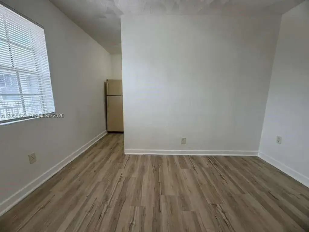 1510 NW 68th St # 9, Miami FL 33147 photo 2