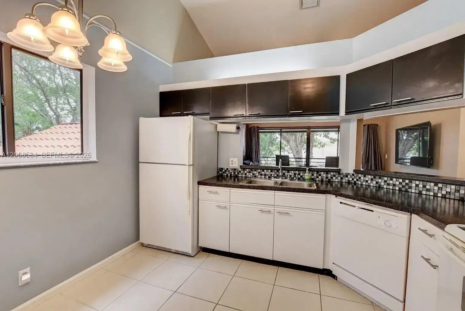 16 Via De Casas Sur # 201, Boynton Beach FL 33426 photo 4