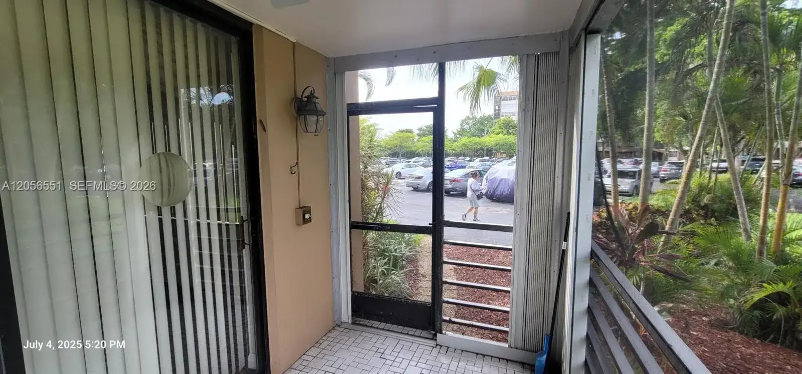 1300 Saint Charles Pl # L19, Pembroke Pines FL 33026 photo 4