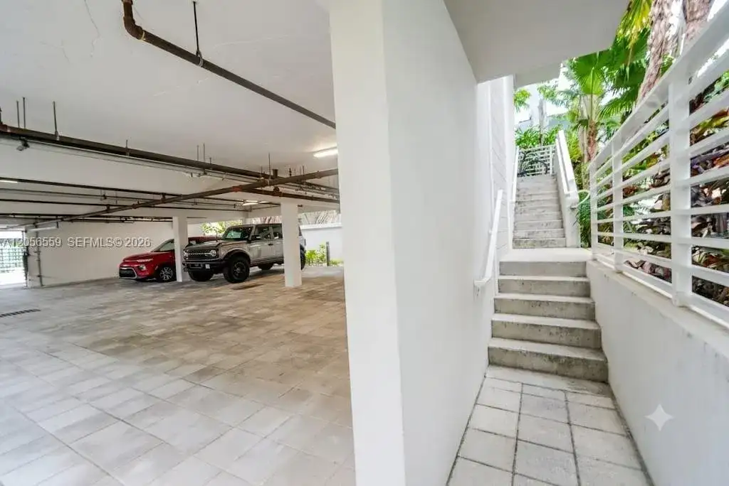 619 Meridian Ave # 4, Miami Beach FL 33139 photo 3