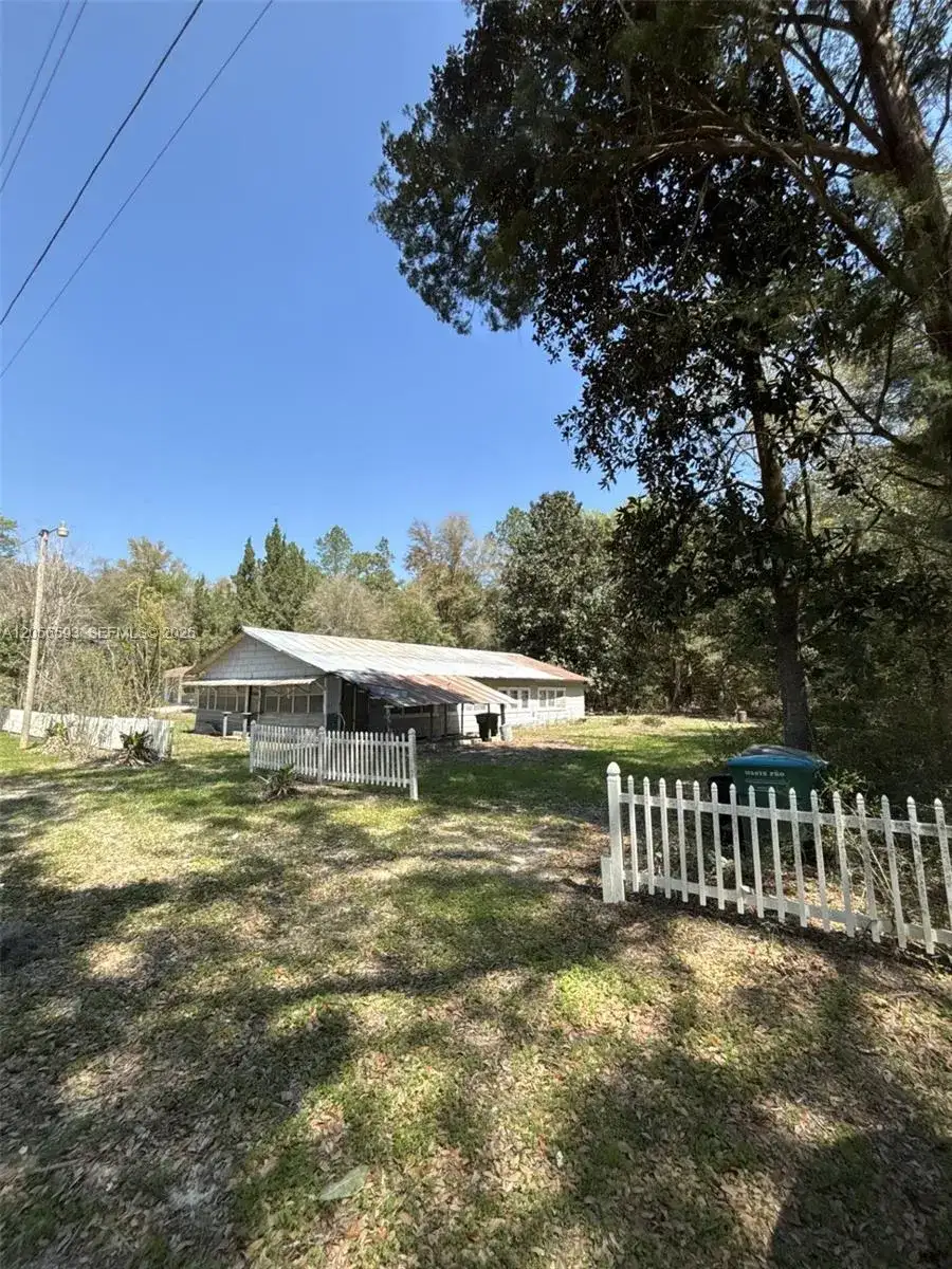 5911 SW 250th, Other City - In The State Of Florida FL 32669 photo 3