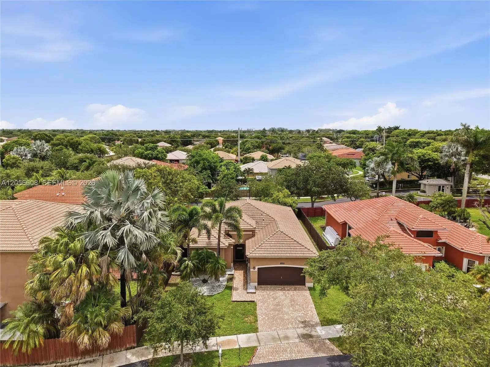 2233 SE 14th Cir, Homestead FL 33035 photo 2