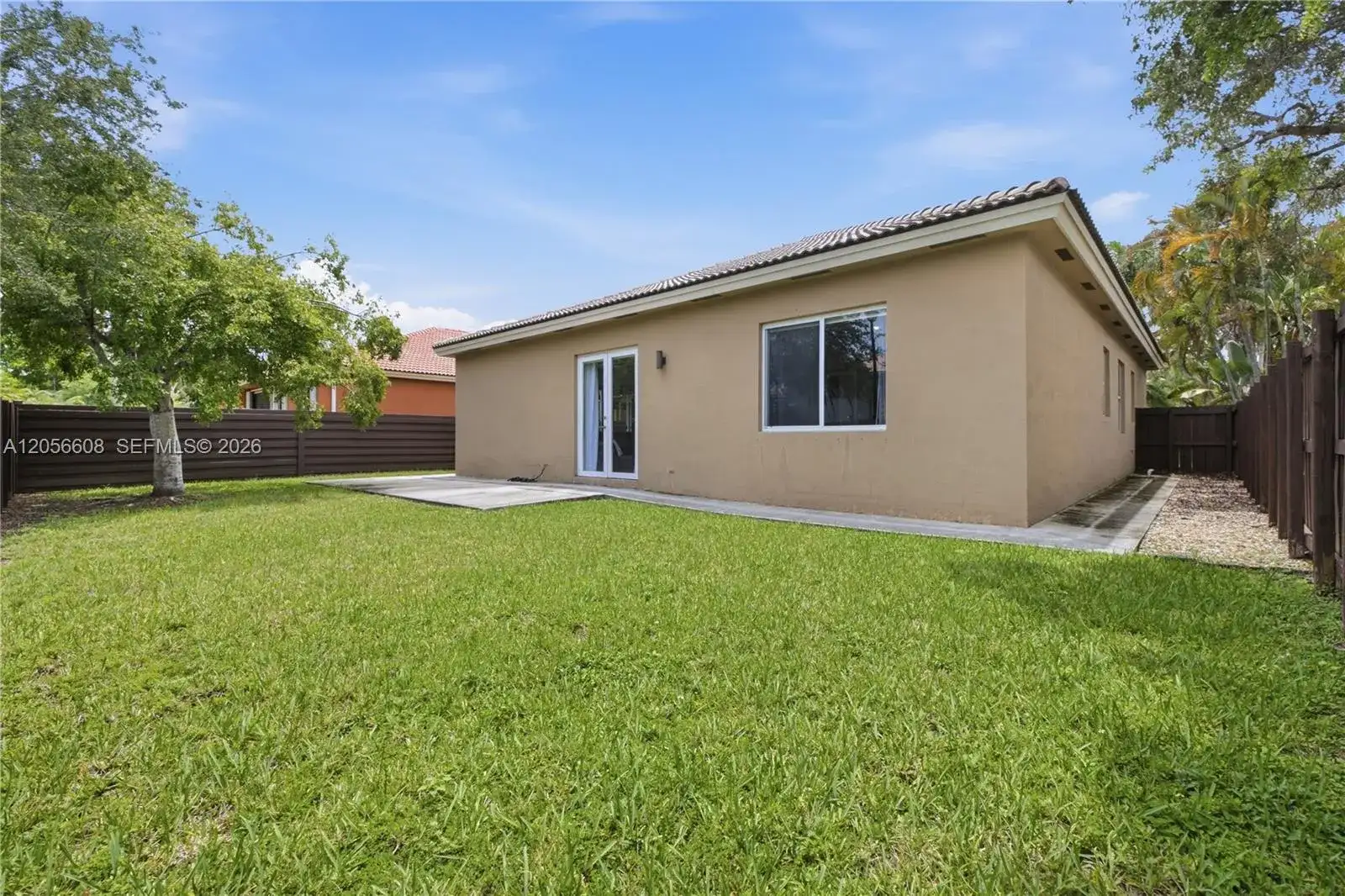 2233 SE 14th Cir, Homestead FL 33035 photo 4