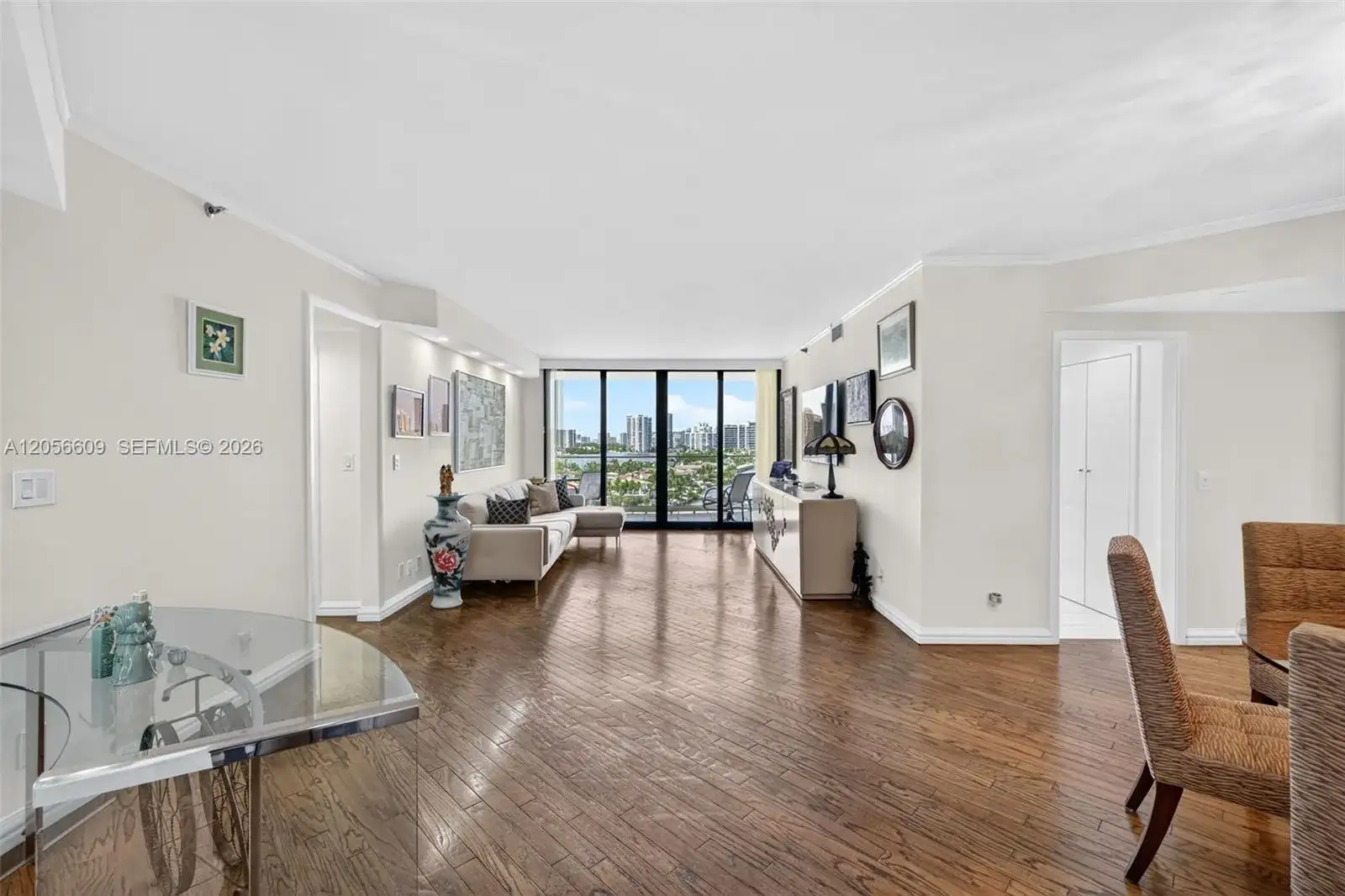 2800 Island Blvd # 1005, Aventura FL 33160 photo 2