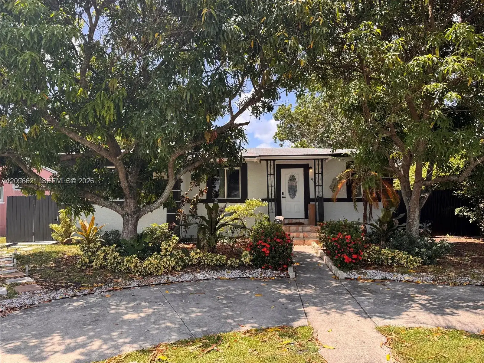 940 NE 155th Ter # 940, North Miami Beach FL 33162