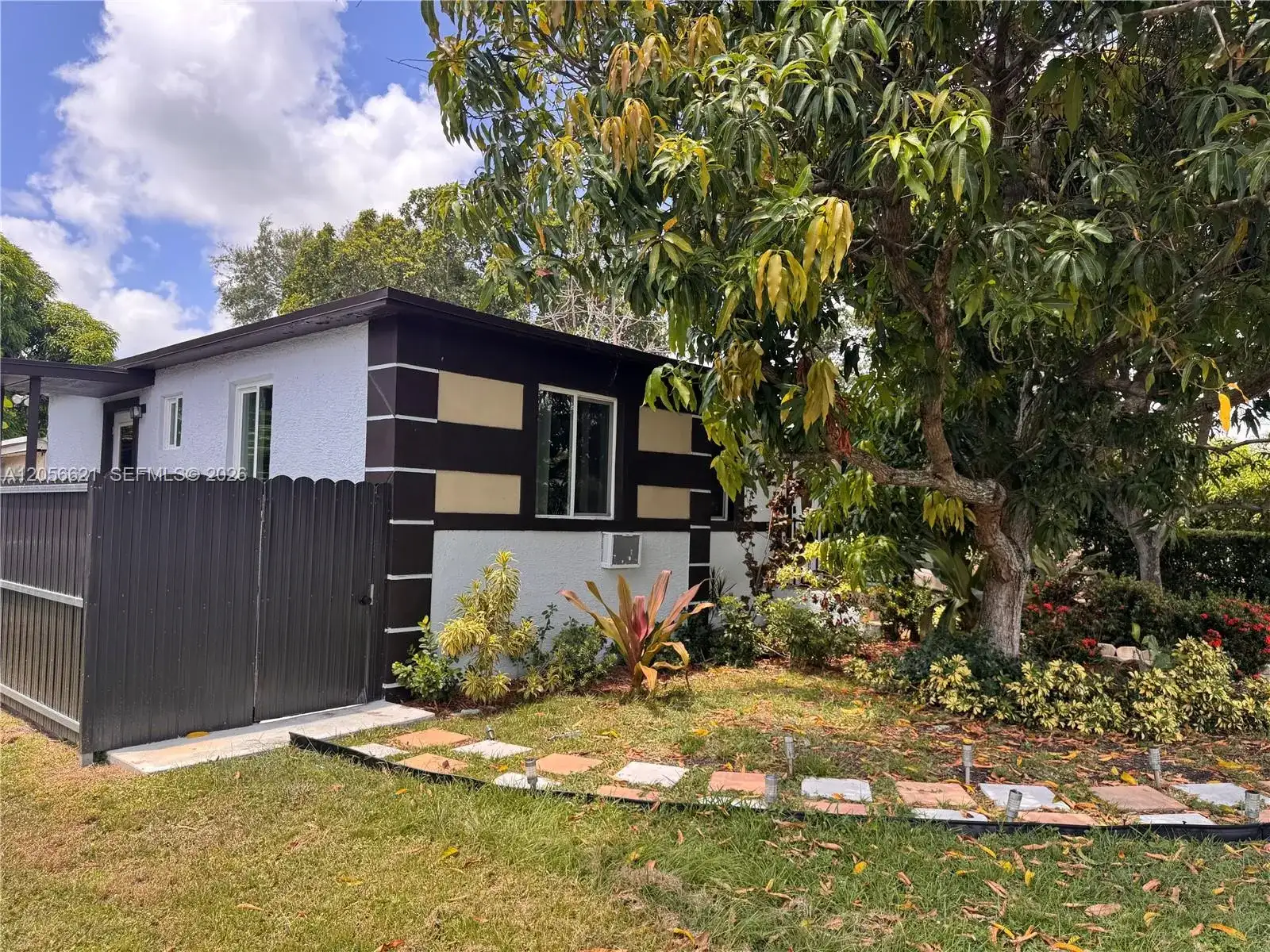 940 NE 155th Ter # 940, North Miami Beach FL 33162 photo 5