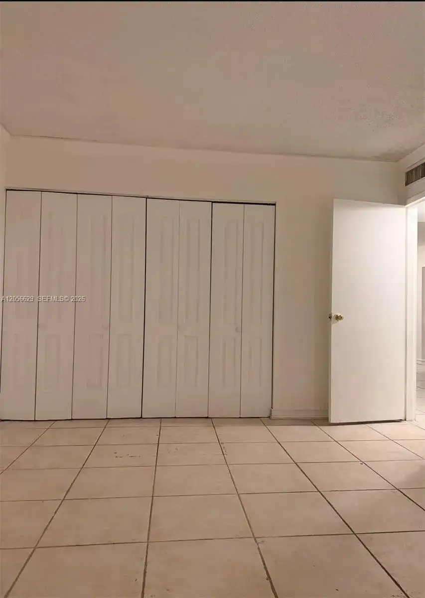 2075 NE 164th St # 204, North Miami Beach FL 33162 photo 3