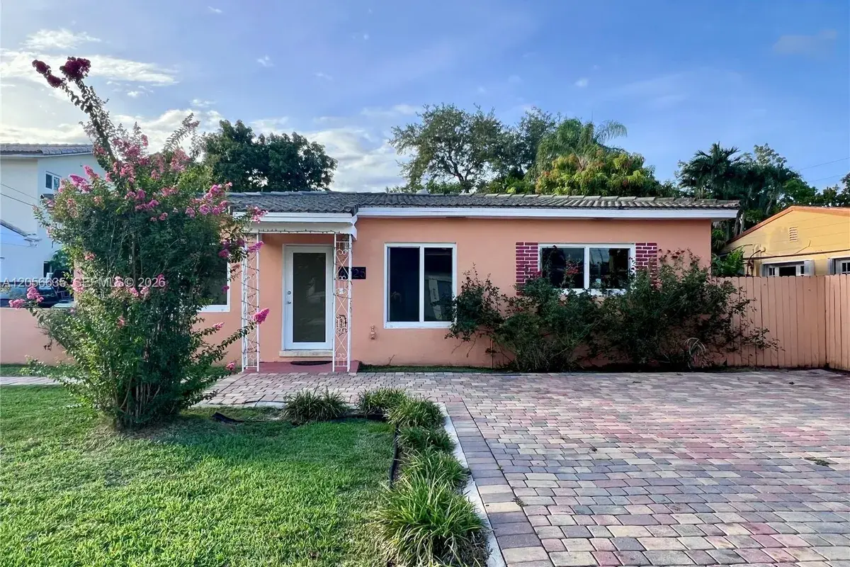 6225 SW 26th St, Miami FL 33155