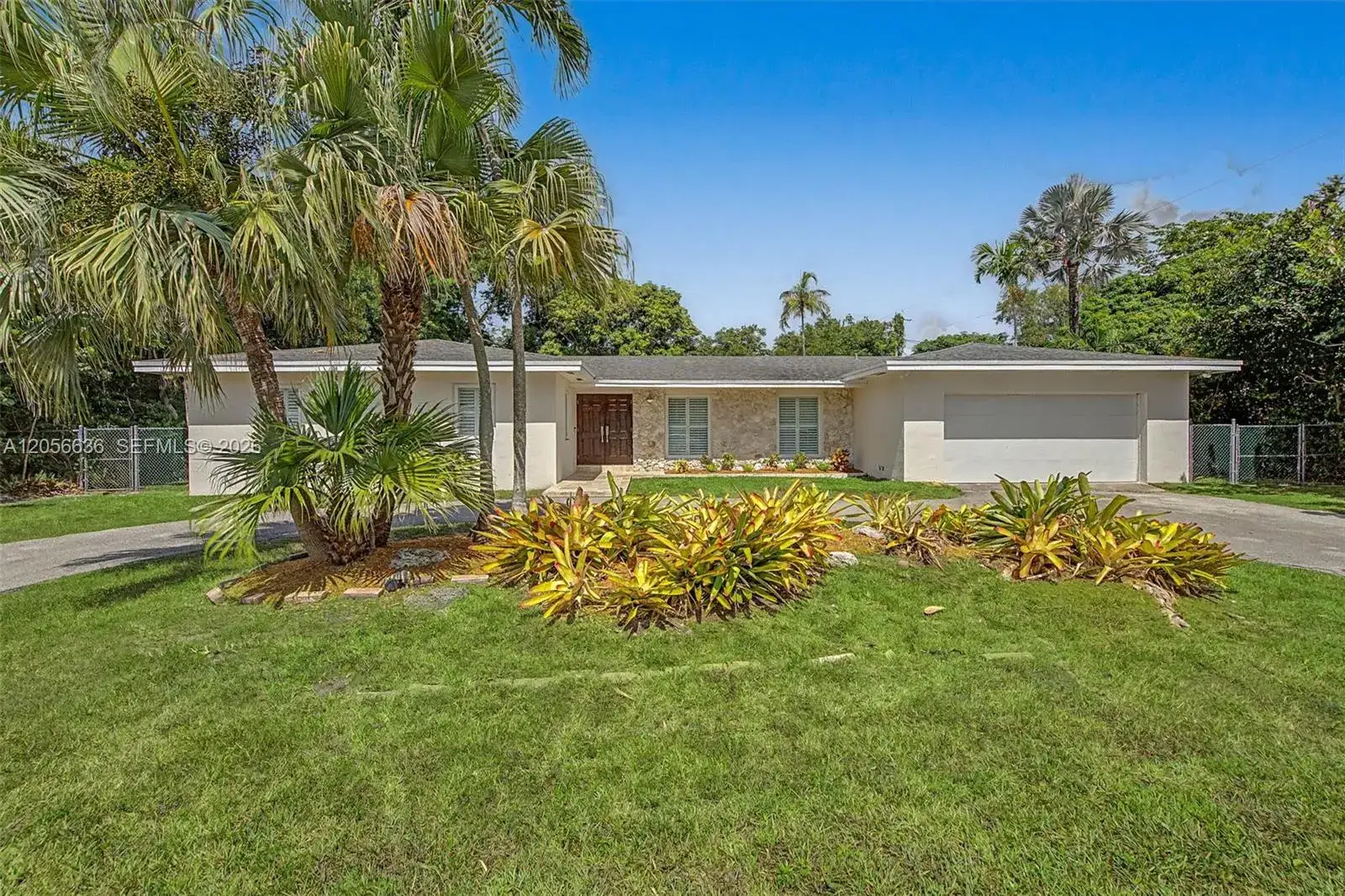 15540 SW 82nd Ct, Palmetto Bay FL 33157