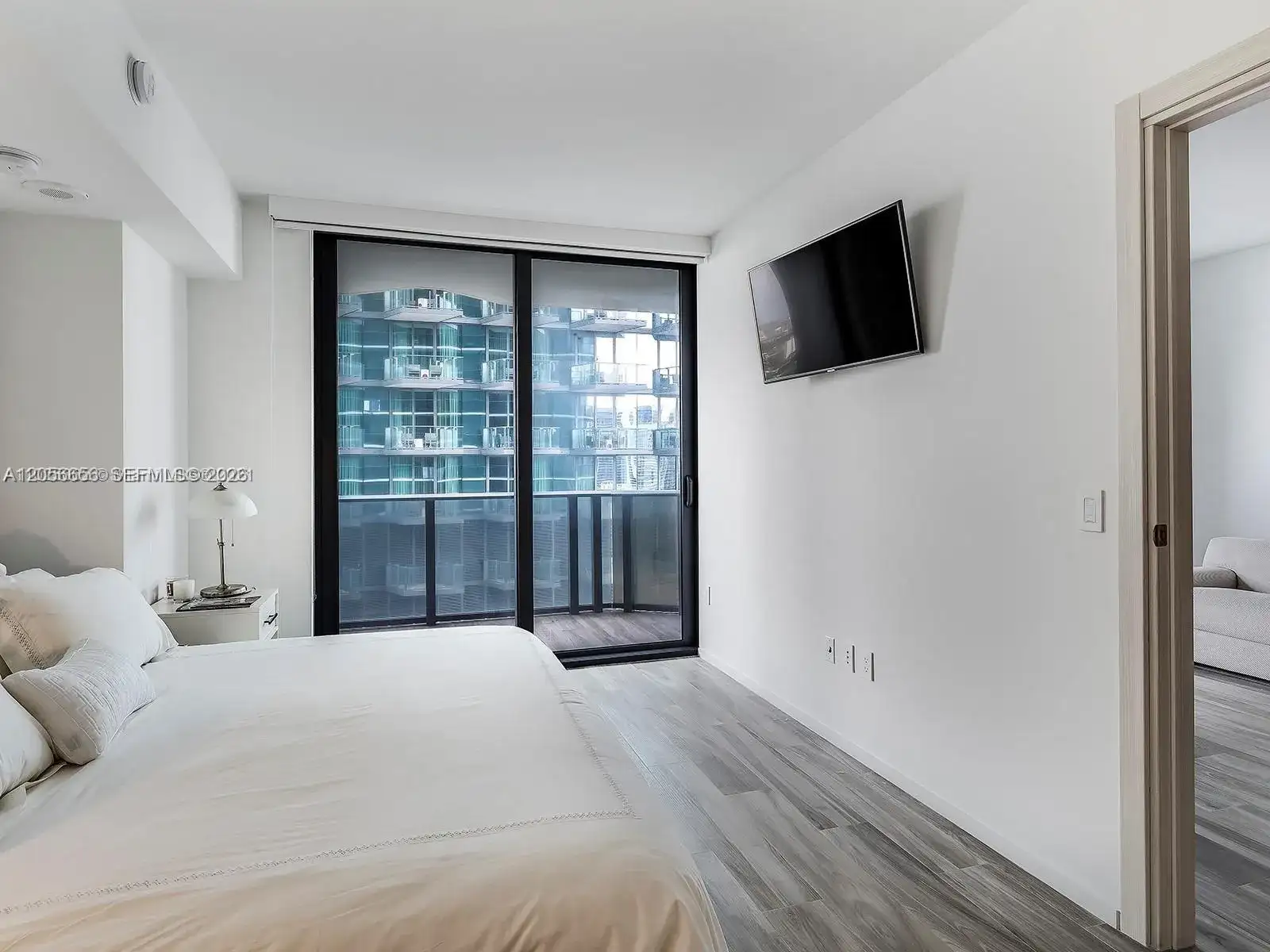 801 S Miami Ave # 2706, Miami FL 33130 photo 2