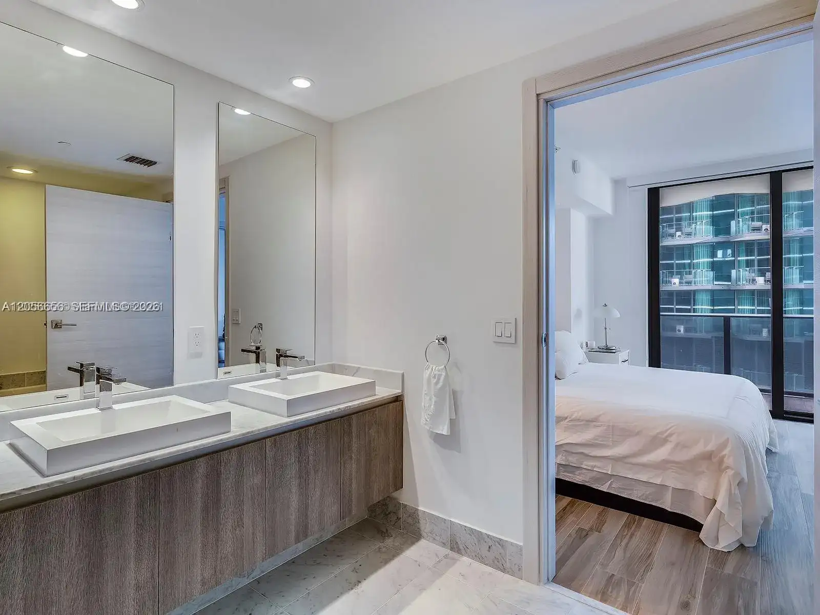 801 S Miami Ave # 2706, Miami FL 33130 photo 3