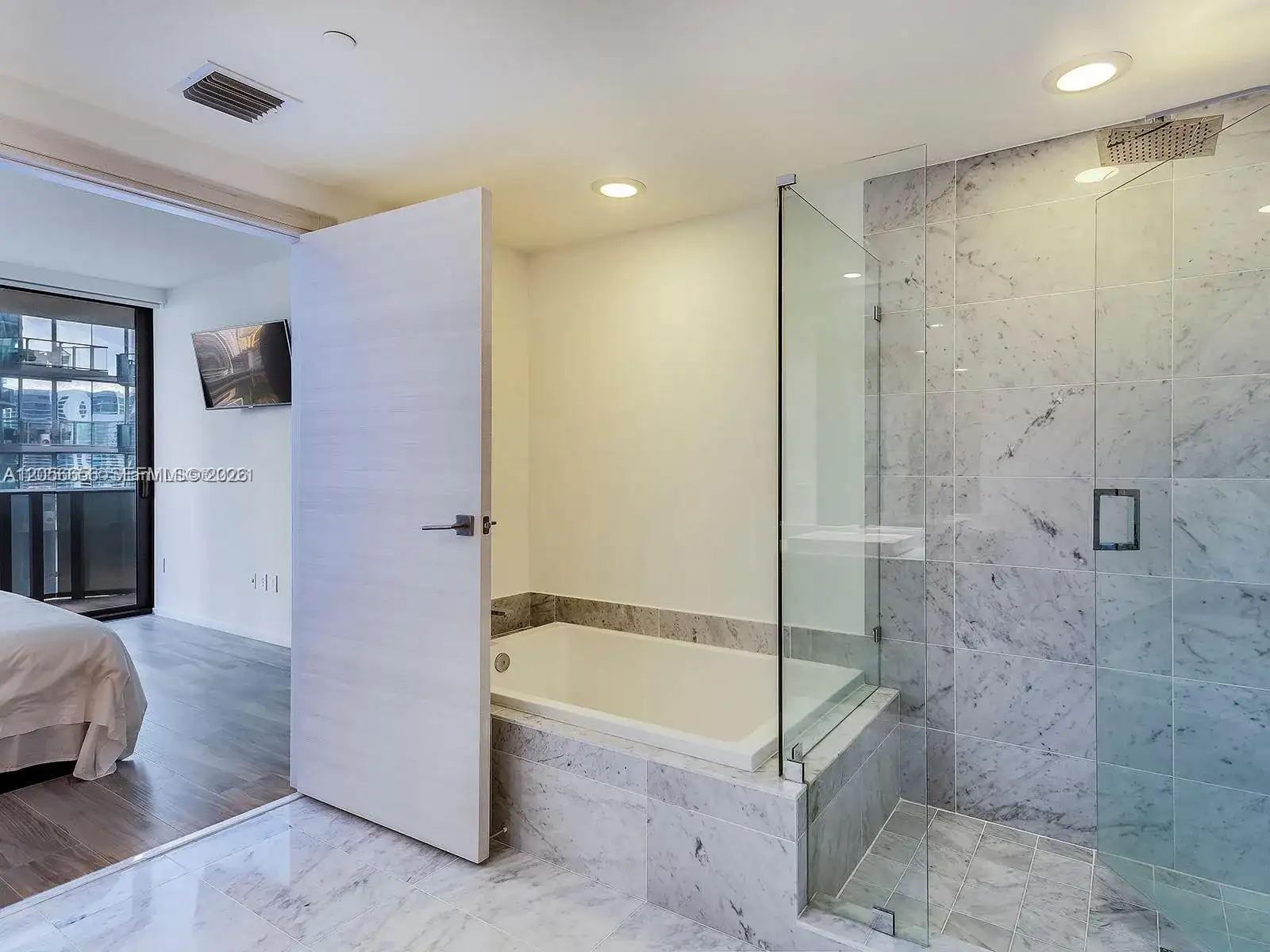 801 S Miami Ave # 2706, Miami FL 33130 photo 5