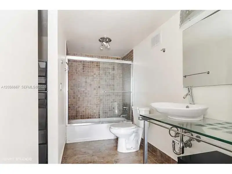 600 NE 36 ST # 1817, Miami FL 33137 photo 5