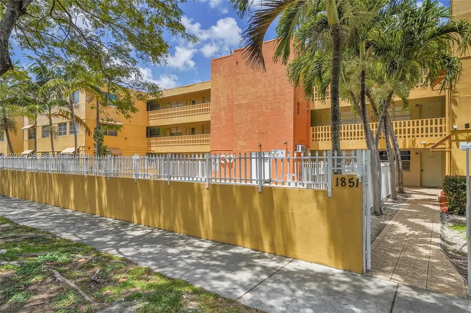 1851 NE 168 TH # A8, North Miami Beach FL 33162