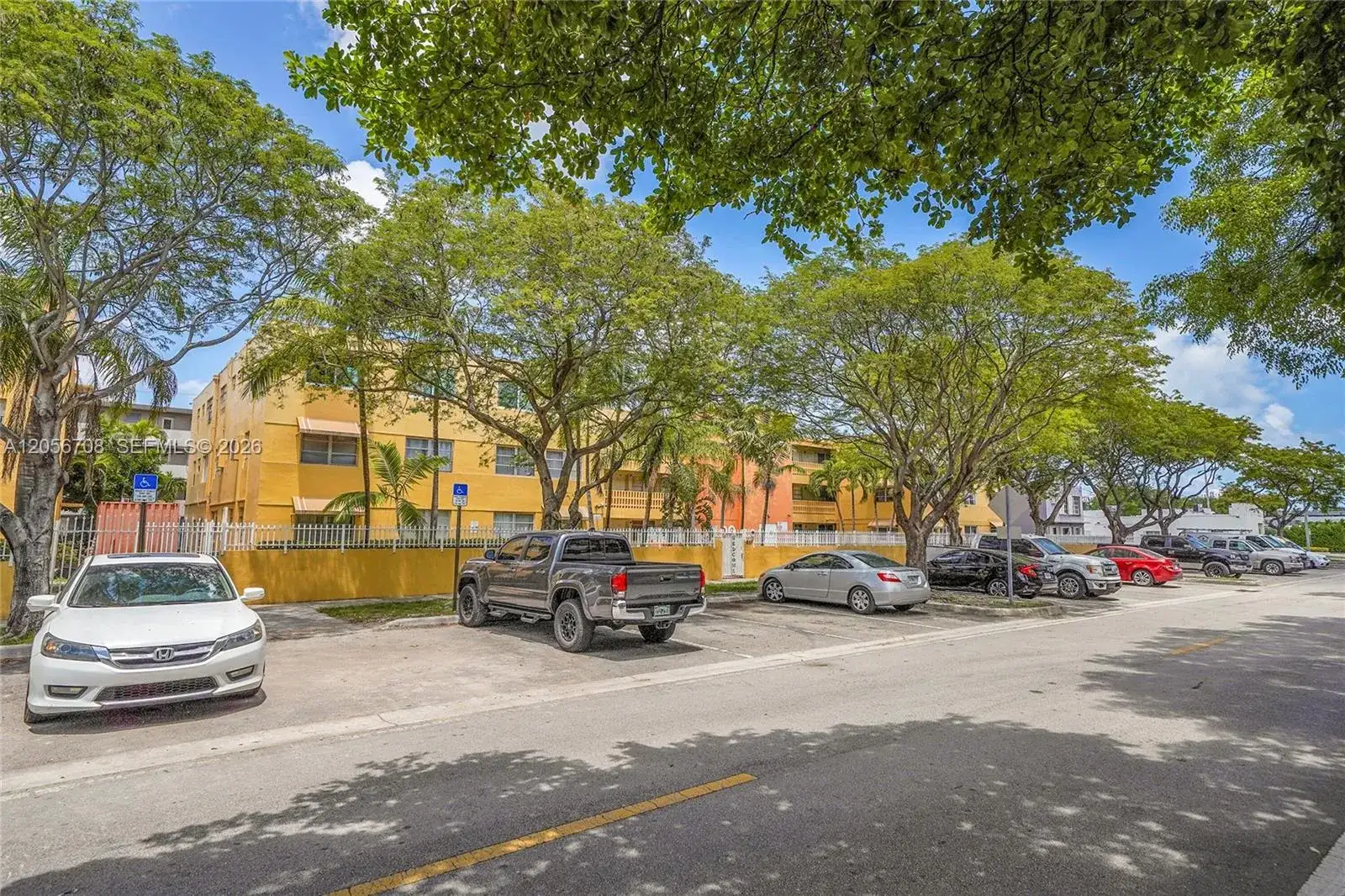 1851 NE 168 TH # A8, North Miami Beach FL 33162 photo 3
