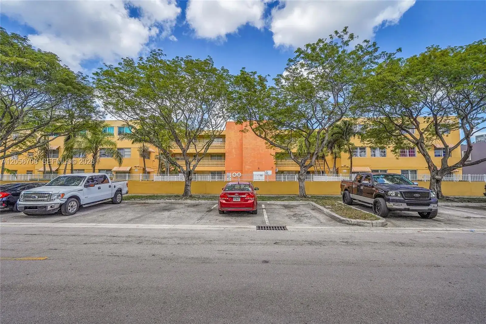 1851 NE 168 TH # A8, North Miami Beach FL 33162 photo 4