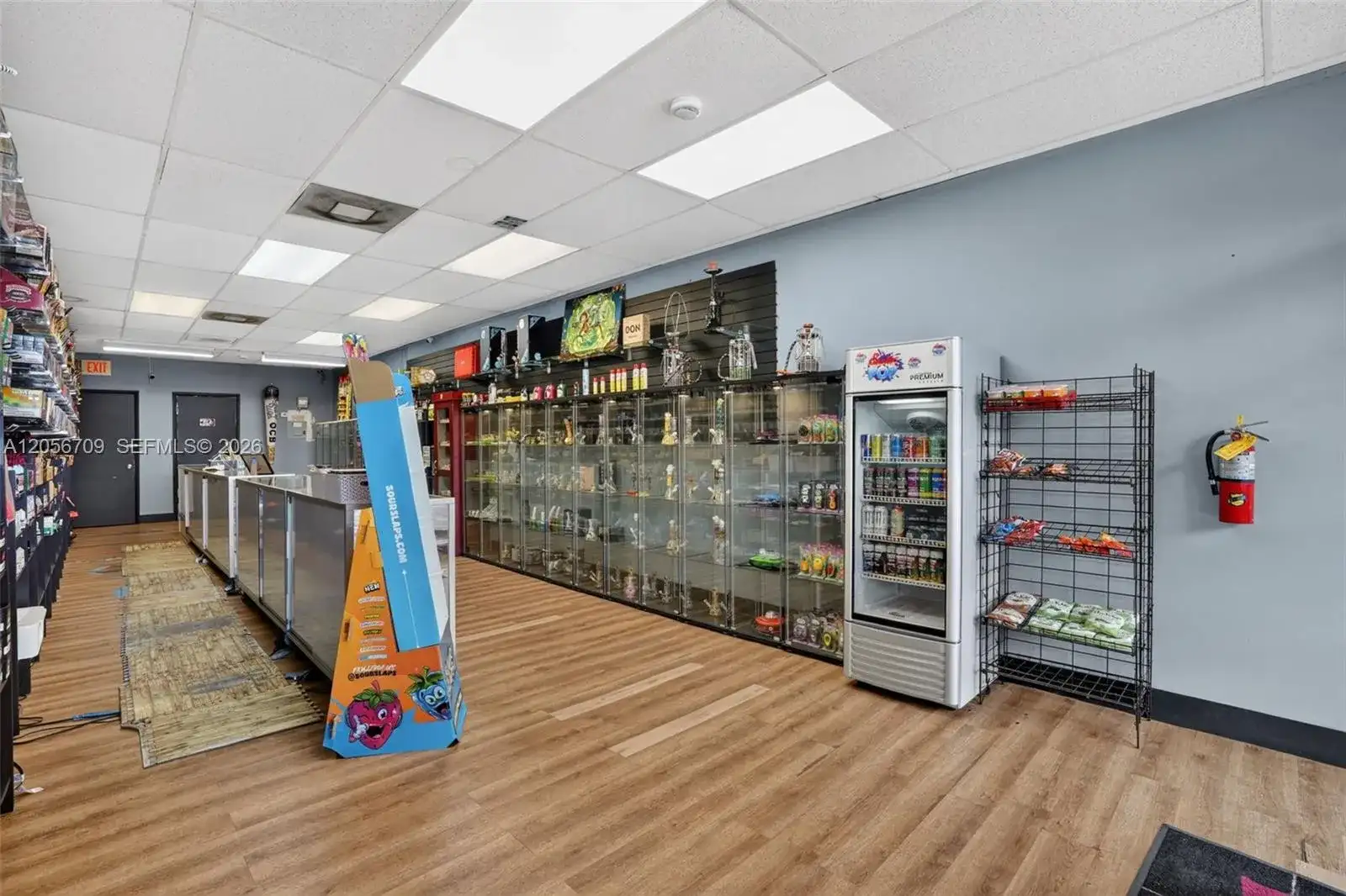 Smoke Shop for Sale in Coral Gables, Coral Gables FL 33134 photo 3