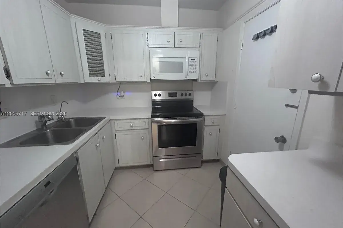 5700 NE 22nd Way # 324, Fort Lauderdale FL 33308