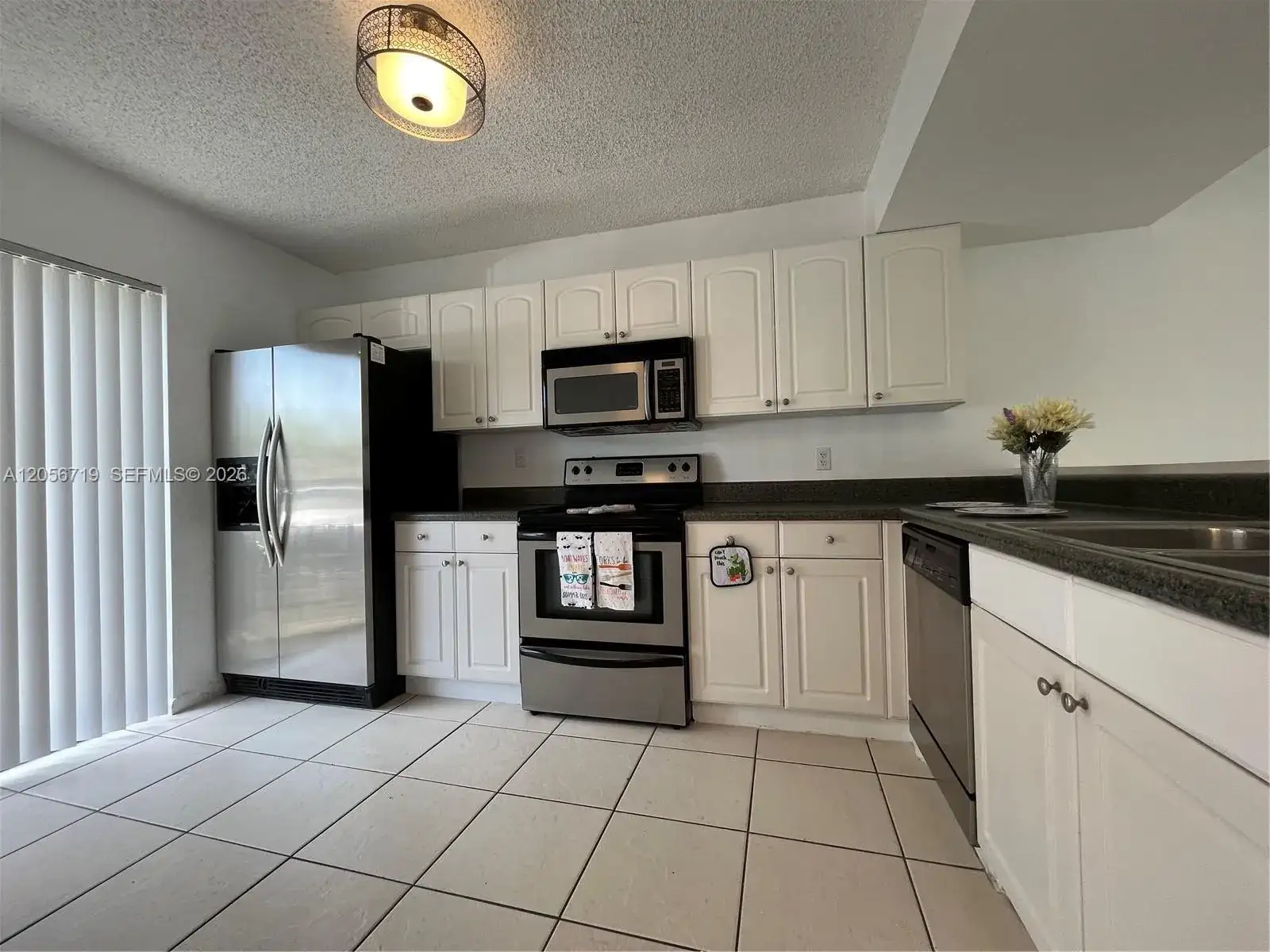 895 Crystal Lake Dr # 103, Deerfield Beach FL 33064 photo 2