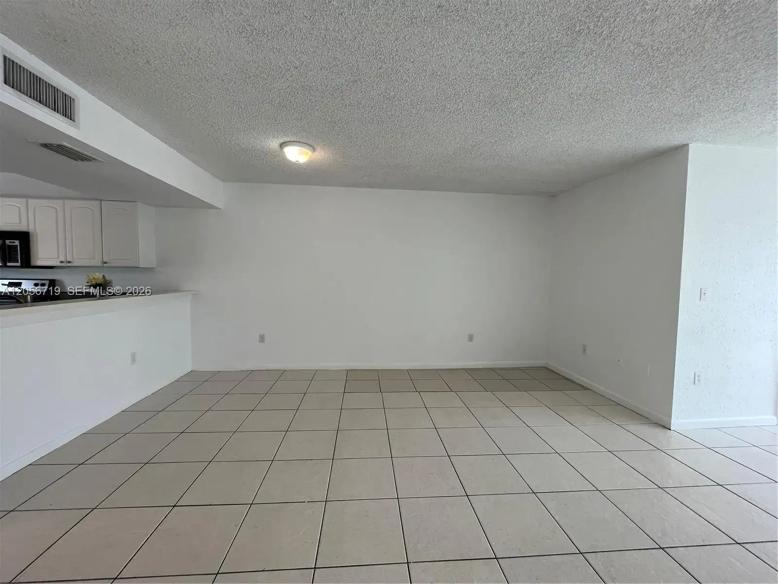 895 Crystal Lake Dr # 103, Deerfield Beach FL 33064 photo 3